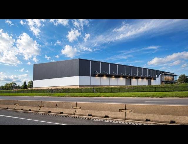 INDUSTRIAL PROPERTY TO RENT IN HALFWAY HOUSE